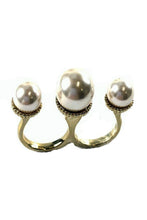 Load image into Gallery viewer, Two Finger Ring with Pearls