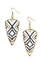 Load image into Gallery viewer, CUT OUT DANGLE EARRING