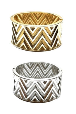 TEXTURED CUFF BRACELET