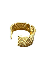 Load image into Gallery viewer, TEXTURED CUFF BRACELET