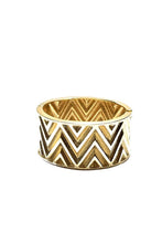 Load image into Gallery viewer, TEXTURED CUFF BRACELET