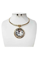 Load image into Gallery viewer, OVER SIZE ROUND STONE PENDANT CHOKER NECKLACE