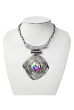 Load image into Gallery viewer, METAL PENDENT WITH STONE NECKLACE